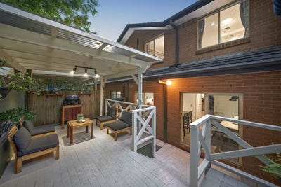 /international/au/32-2-jersey-street-turramurra-nsw-151139308/