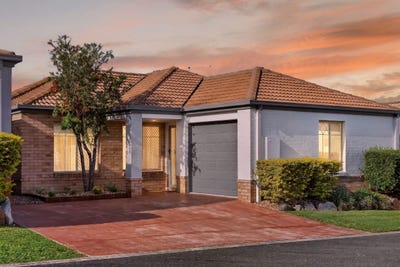 /international/au/53-22-dasyure-place-wynnum-west-qld-151408212/