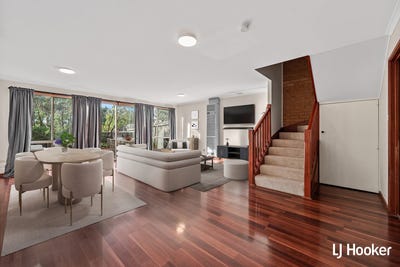 /international/au/8-72-totterdell-street-belconnen-act-150825148/