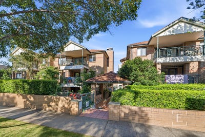 /international/au/33-32-hornsey-road-homebush-west-nsw-150808956/
