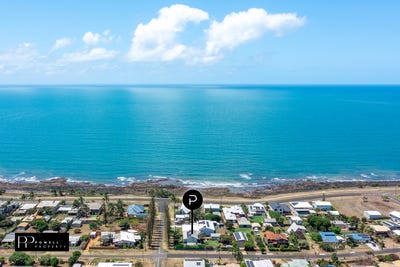 /international/au/33-dante-street-burnett-heads-qld-152629796/