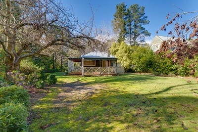 /international/au/131-burrawang-street-katoomba-nsw-151390204/