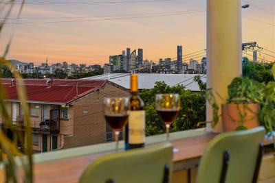 /international/au/5-36-galway-street-greenslopes-qld-151101924/