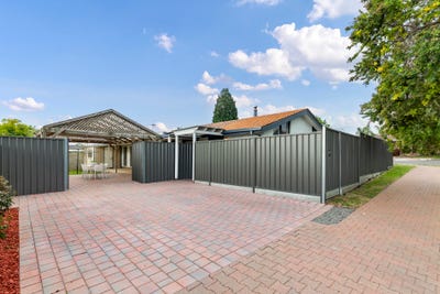 /international/au/24-callitris-avenue-surrey-downs-sa-152502144/