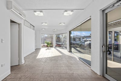 /international/au/4-59-kimberley-road-hurstville-nsw-504916220/
