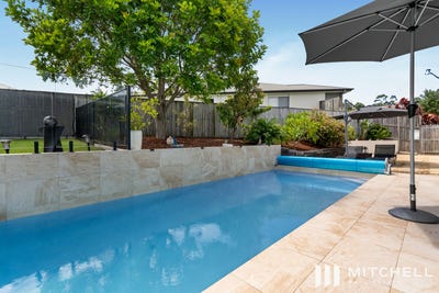 /international/au/47-butcher-bird-circuit-upper-coomera-qld-150901968/