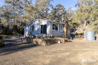 /international/au/32-lakeview-drive-cramps-bay-tas-152596992/