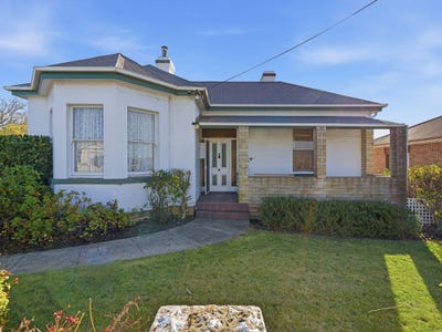 /international/au/8-johnston-street-moonah-tas-151304028/