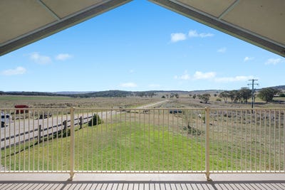 /international/au/837-packham-drive-molong-nsw-700405184/