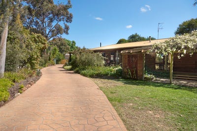 /international/au/16-reserve-street-kialla-vic-152519420/