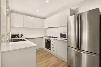 /international/au/19-hart-road-south-windsor-nsw-152390232/
