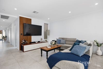 /international/au/11-ulmus-grove-cockburn-central-wa-148364860/