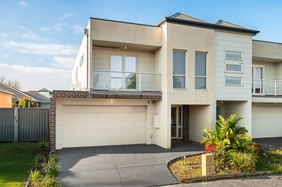 /international/au/6-wembley-circuit-pakenham-vic-151631172/