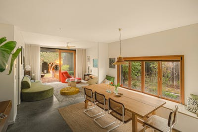 /international/au/83-milne-street-bayswater-wa-151320440/