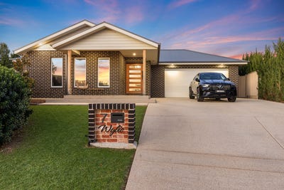 /international/au/7-wylie-court-boorooma-nsw-151249620/