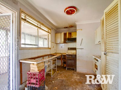 /international/au/61-beaconsfield-road-rooty-hill-nsw-148401624/