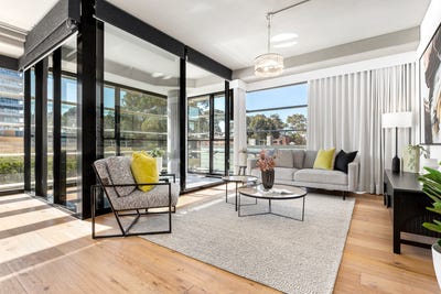 /international/au/1e-635-st-kilda-road-melbourne-vic-151189384/
