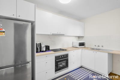 /international/au/5-59-park-avenue-kingswood-nsw-147819396/