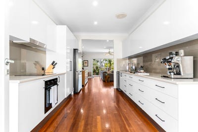 /international/au/114-winbin-crescent-gwandalan-nsw-151085472/