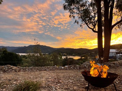 /international/au/75-harbour-line-drive-mountain-bay-vic-148423816/