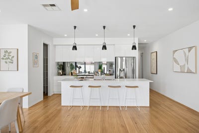 /international/au/17a-harrow-road-kidman-park-sa-151184608/