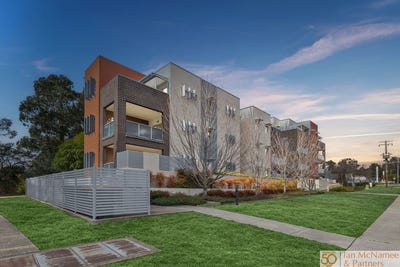 /international/au/12-6-high-street-queanbeyan-nsw-151333928/
