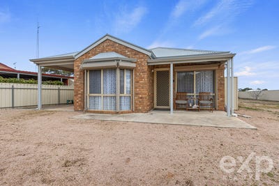 /international/au/62-moonta-wallaroo-road-north-moonta-sa-152329572/