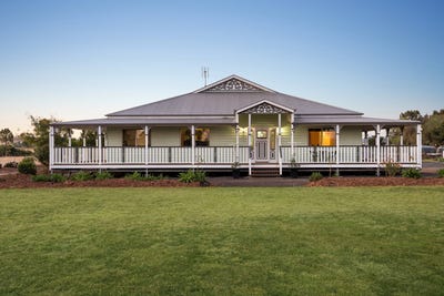 /international/au/32-36-quarry-street-cambooya-qld-150961416/
