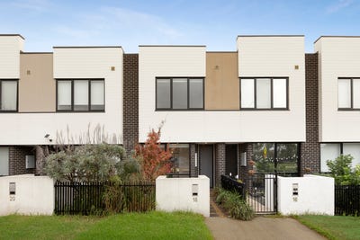 /international/au/18-mckechnie-street-st-albans-vic-151332812/