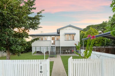 /international/au/19-sturges-street-hermit-park-qld-151445132/
