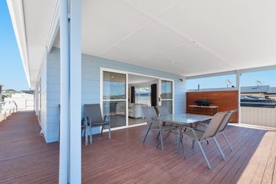 /international/au/8-wharff-street-streaky-bay-sa-150661772/
