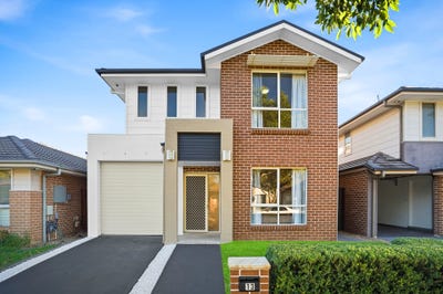 /international/au/13-prion-avenue-cranebrook-nsw-151452636/