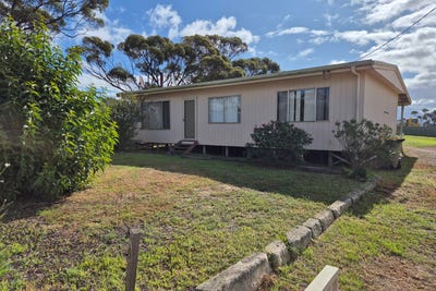 /international/au/27-spence-street-ravensthorpe-wa-148210752/