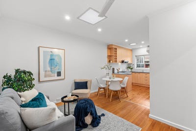 /international/au/2-114-military-road-henley-beach-south-sa-151513300/