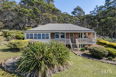 /international/au/11885-tasman-highway-rocky-hills-tas-152644856/