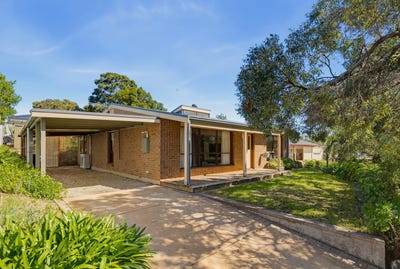 /international/au/15-lana-street-reynella-sa-152417212/