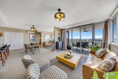 /international/au/64-30-goondoon-st-gladstone-central-qld-151440512/
