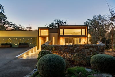 /international/au/4-turella-street-glenbrook-nsw-148462876/