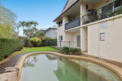 /international/au/1-63-65-mccormack-street-manunda-qld-152648408/