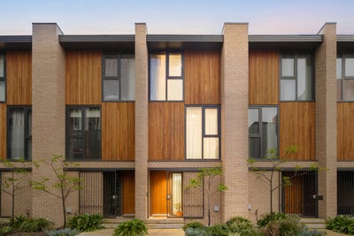 /international/au/32-banksia-walk-preston-vic-152556996/