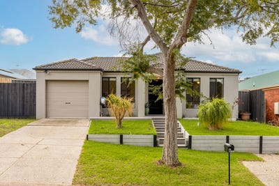 /international/au/6-barnes-place-sunbury-vic-151632472/