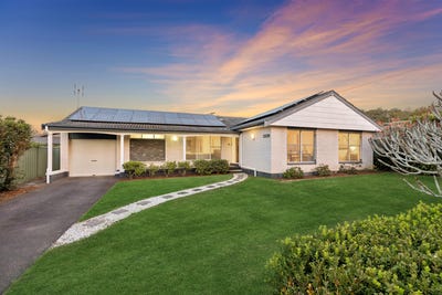 /international/au/3-shoreview-close-point-clare-nsw-152573596/
