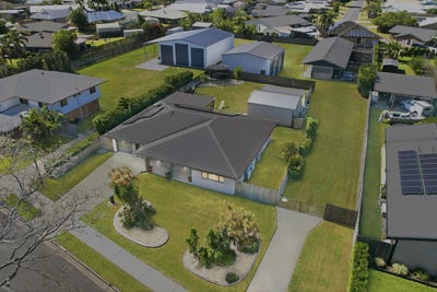 /international/au/20-bernborough-avenue-ooralea-qld-151460760/