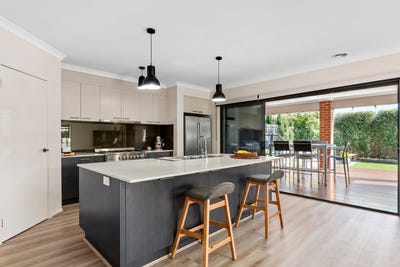 /international/au/21-sunshine-avenue-armstrong-creek-vic-148148912/