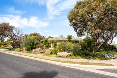 /international/au/24-tingira-drive-o-sullivan-beach-sa-145911036/