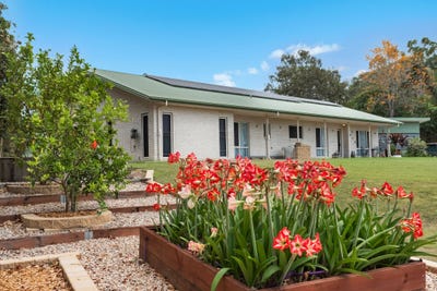 /international/au/65a-lyndon-way-karalee-qld-152596680/