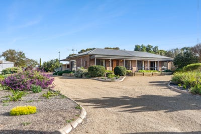 /international/au/59-mills-road-berri-sa-151114180/