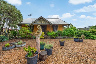 /international/au/20-church-street-tumby-bay-sa-151346000/