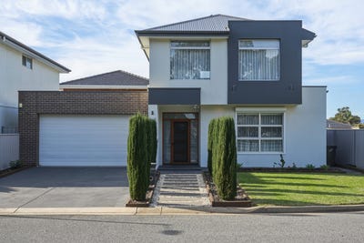 /international/au/1a-greenfield-crescent-west-lakes-shore-sa-151447080/