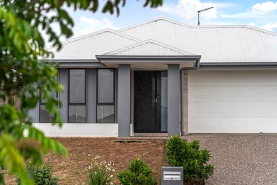 /international/au/50-tallowwood-boulevard-cotswold-hills-qld-152676292/
